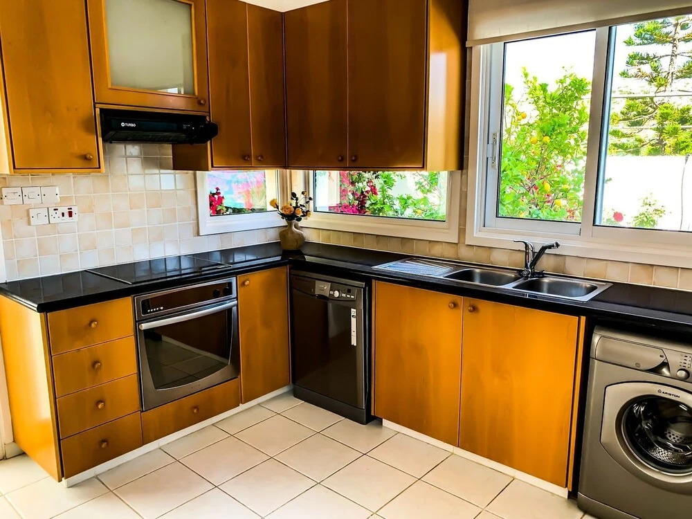 3 Bedroom Villa , With Fantastic sea View, Landscaped Garden Free Wi-fi