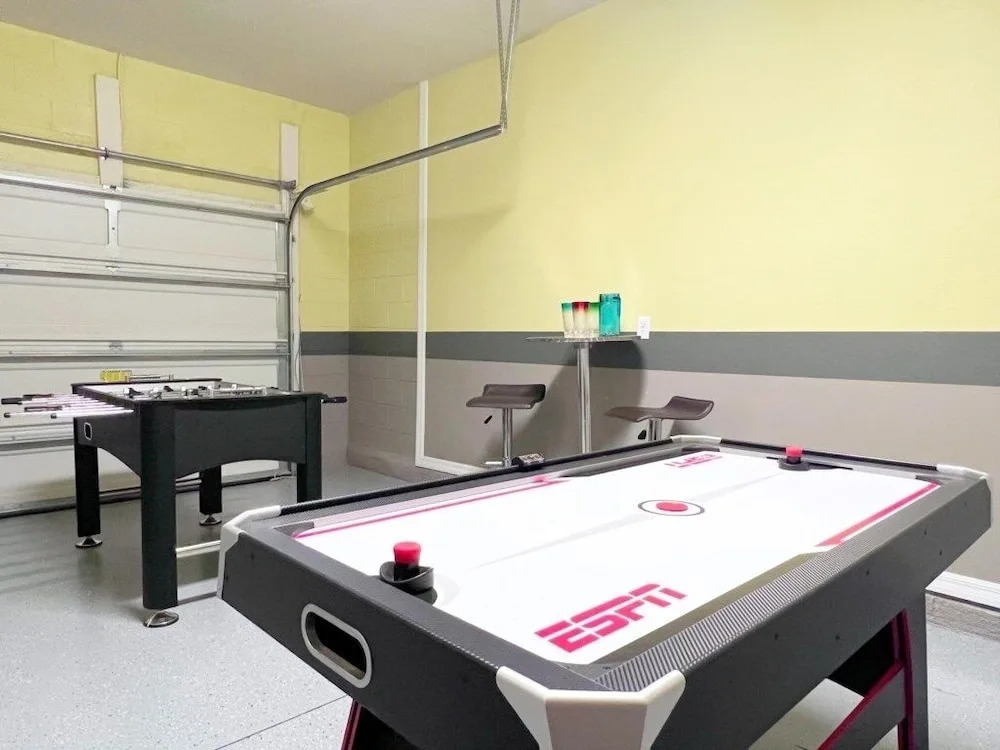 Beautiful Pool Villa with Spa and Game Room-9007PC home