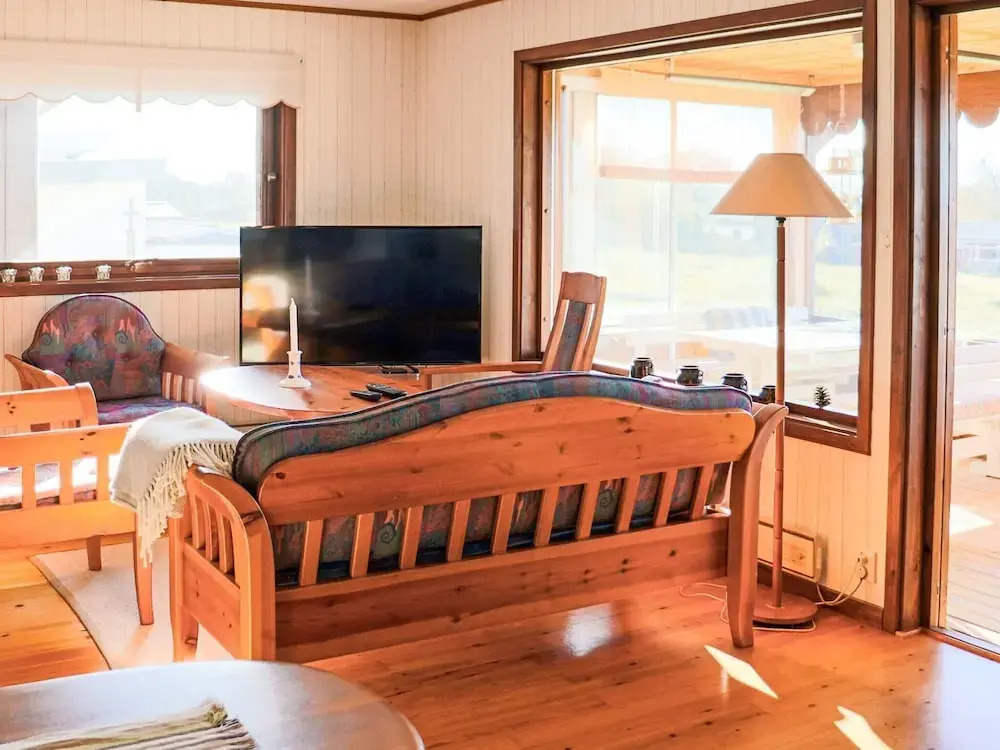 6 Person Holiday Home in Skummeslovsstrand