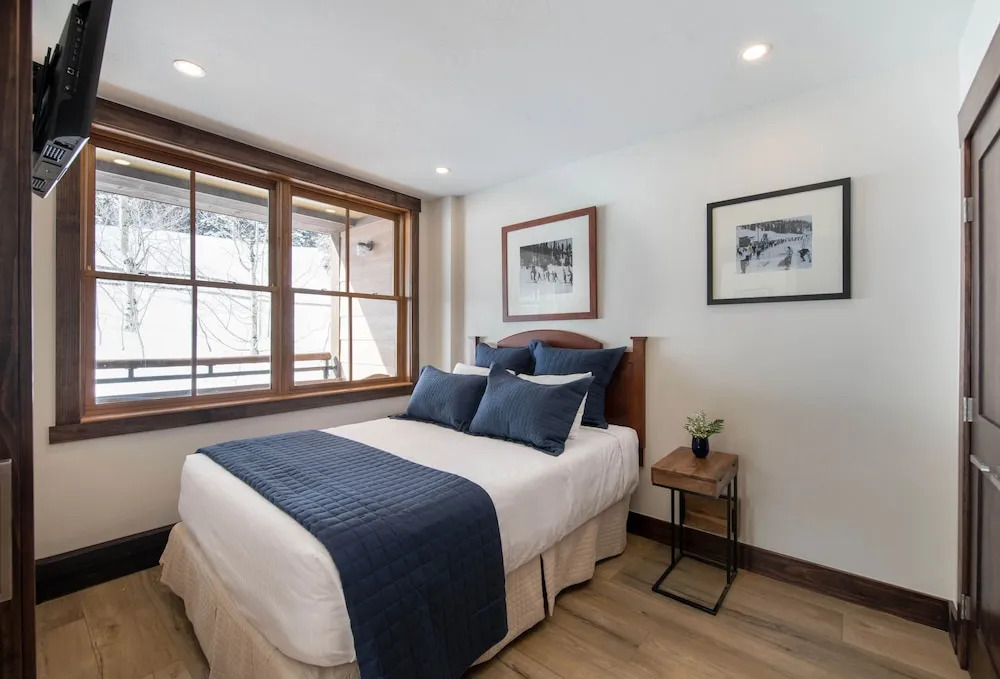 Premium Unit 1301 - 1 Bedroom - Zephyr Mtn Lodge 1 Condo