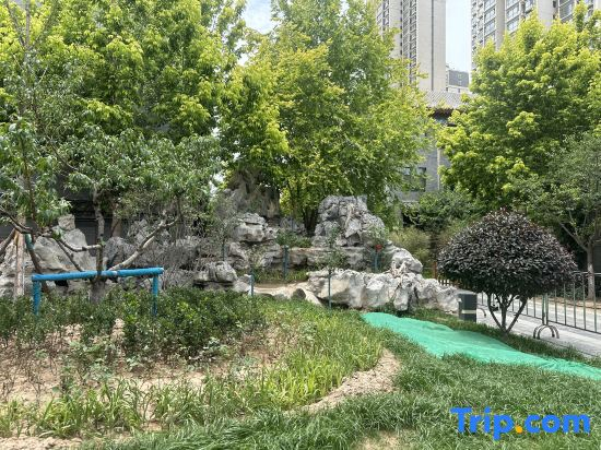 Huanxi Designer Hotel (Lanzhou Center High-Speed Rail West Station Branch)