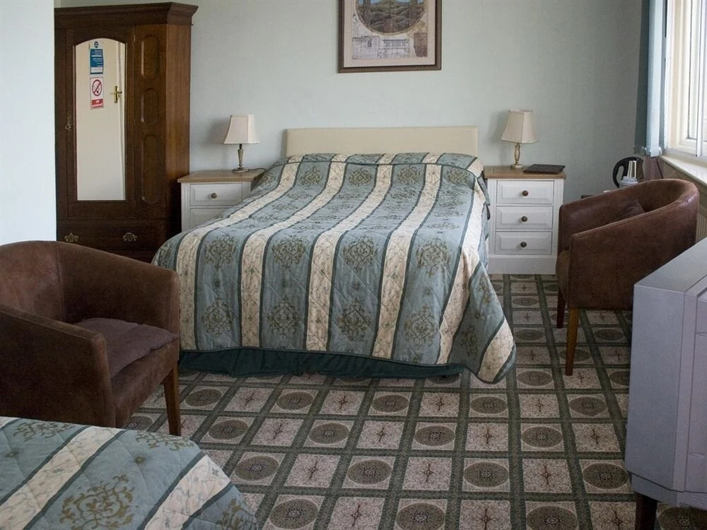 The New Beehive Inn