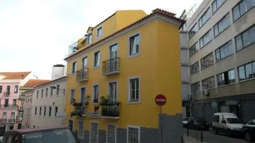 Lisbon Sloped Ceiling Apartment