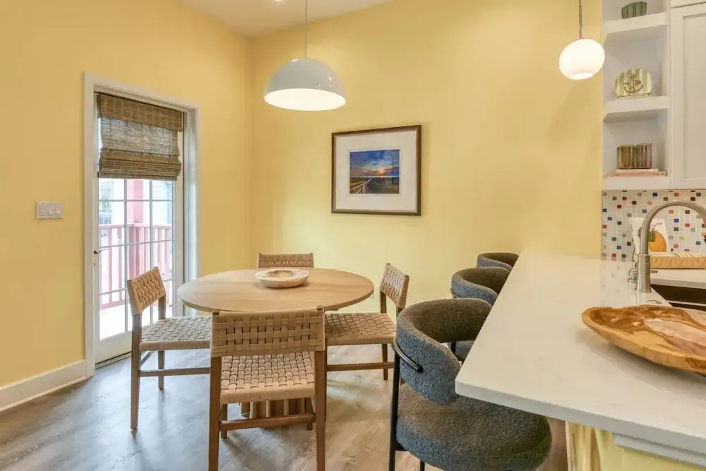 61 Spanish St. Unit A