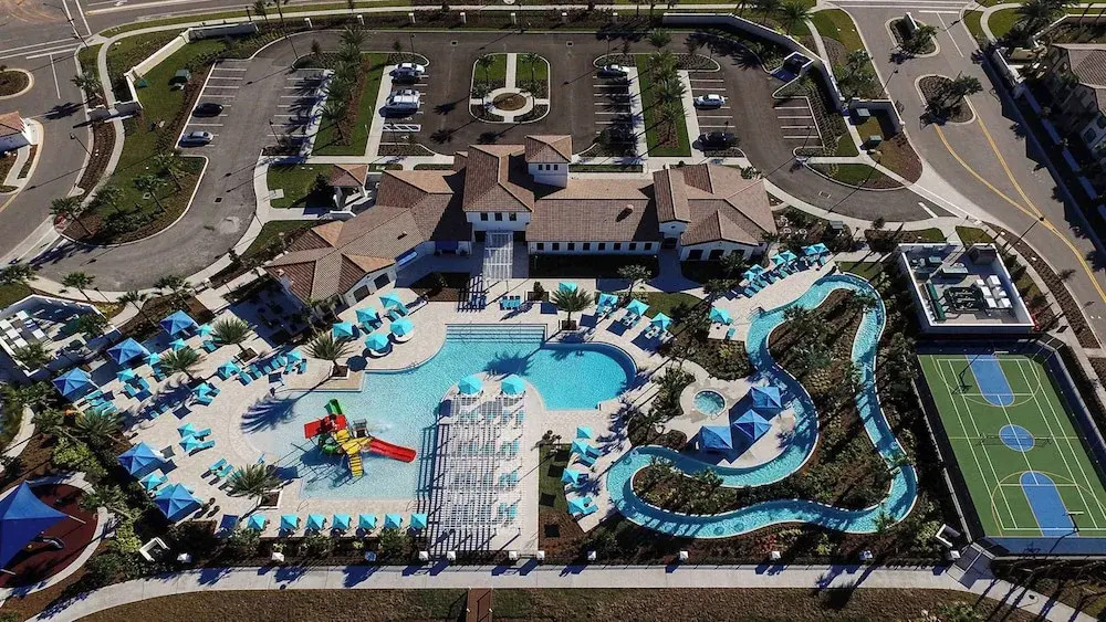 Family Kissimmee 5BR Home Pool/loft/tub