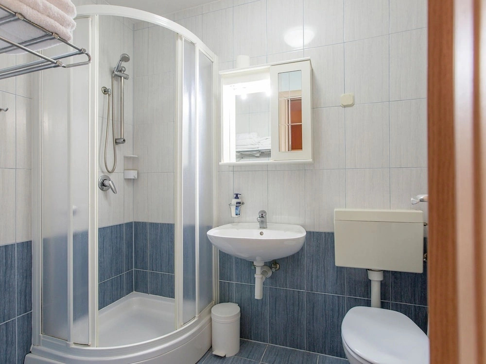 Tidy Apartment with Ac, Just 12 Km. From Sibenik