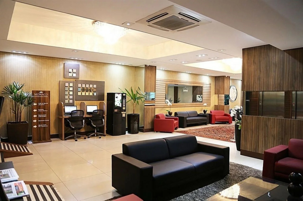 Monaco Hotel & Convention By Easy Class