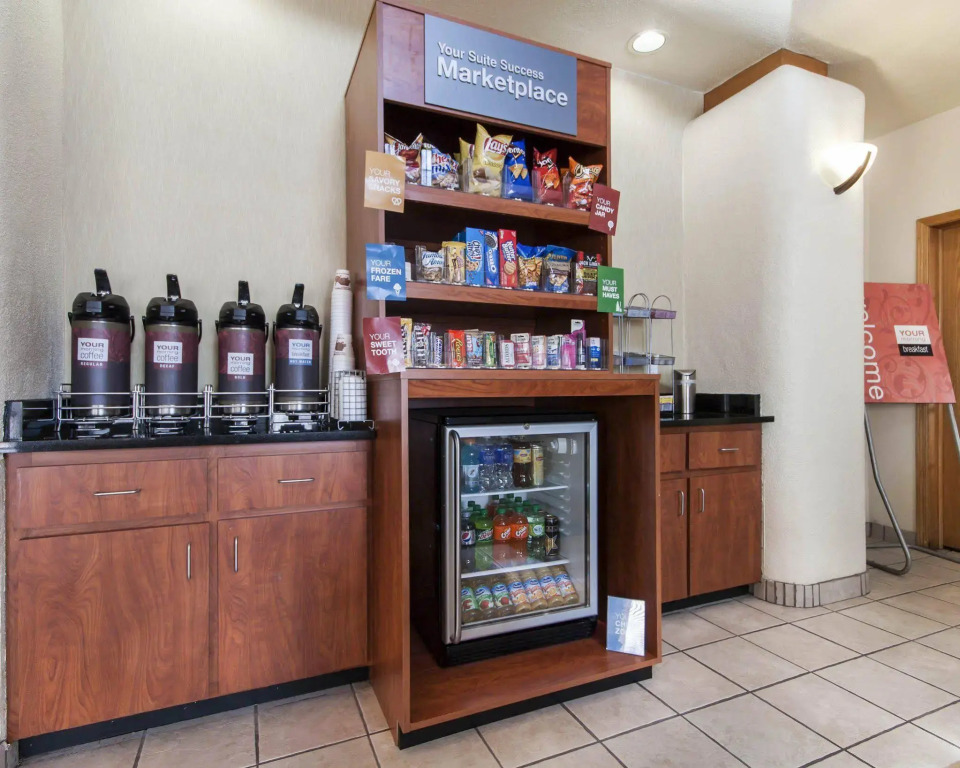 Comfort Suites University