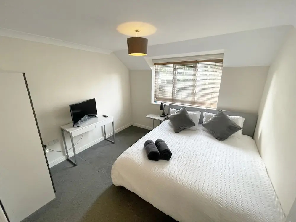 Continental Apartments 2-bed Apartment Farnborough
