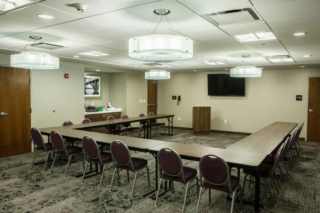 Hampton Inn & Suites - Knoxville Papermill Drive, TN