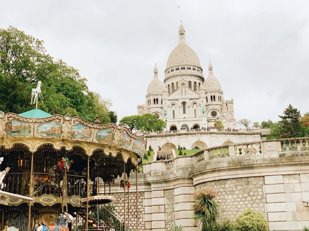 Отель Bellevue Paris Montmartre