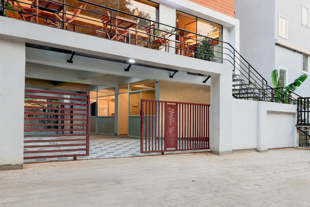 Townhouse MVP Sector With Kailasagiri Hill View