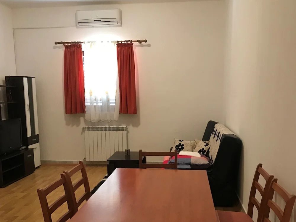 Homely Apartment in Poreč With Swimming Pool