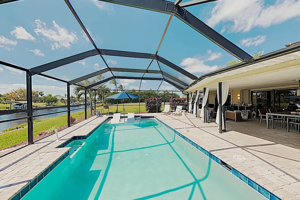 Tequila Canal - 3 Br Home