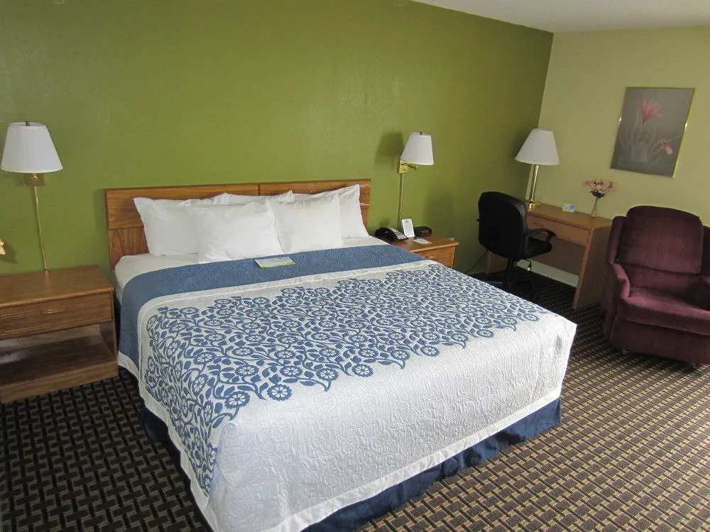 Days Inn Newton