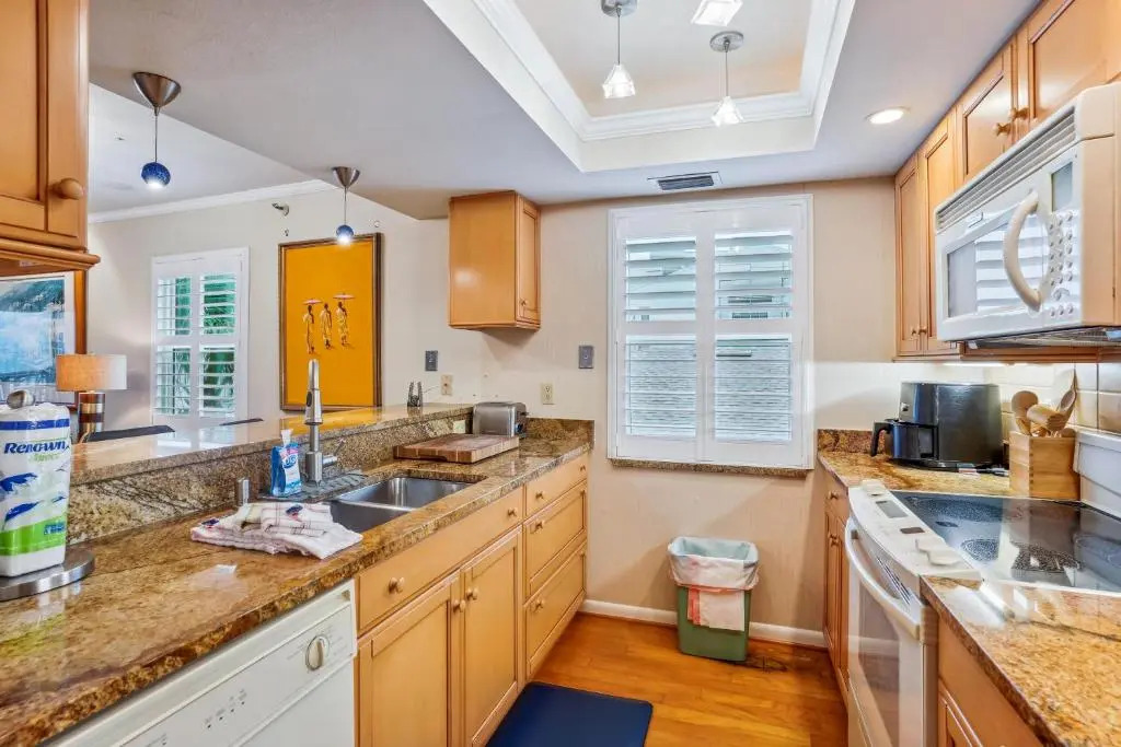 Pelican Pointe 3B