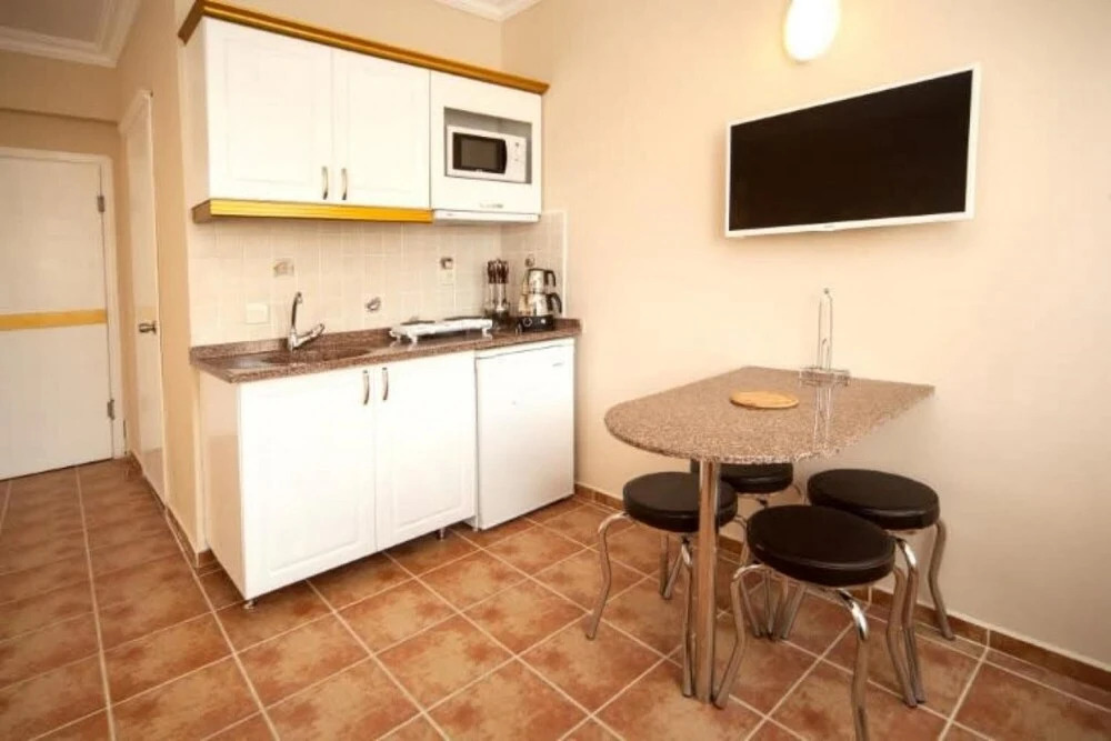 Comfortable Family Room With Balcony With Access to Private Beach in Marmaris