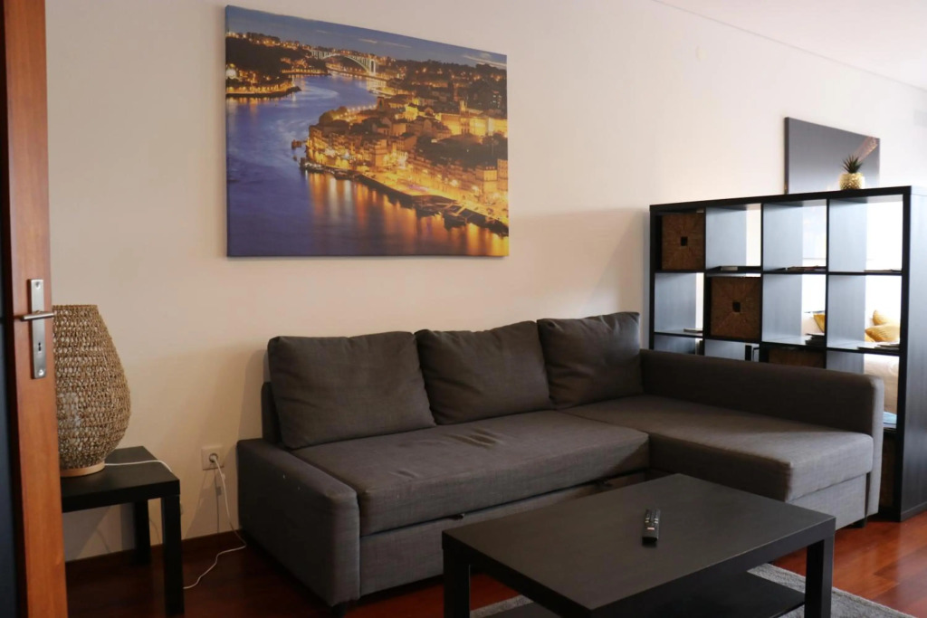 Metro Heroismo Residence
