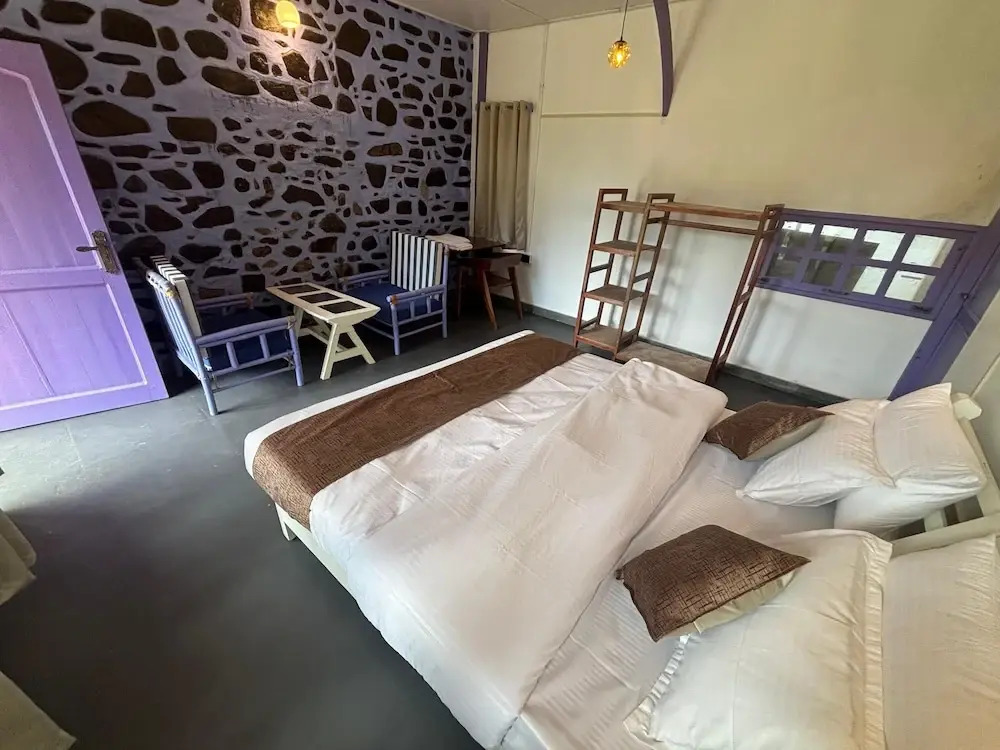 Hotel YAN Residency Bhimtal - Nainital