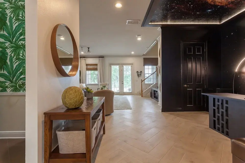 Star Wars & Mickey Themed 5 Bedroom Home by Disney 5 Home by Redawning