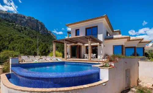 Villa Anis by Plusholidays