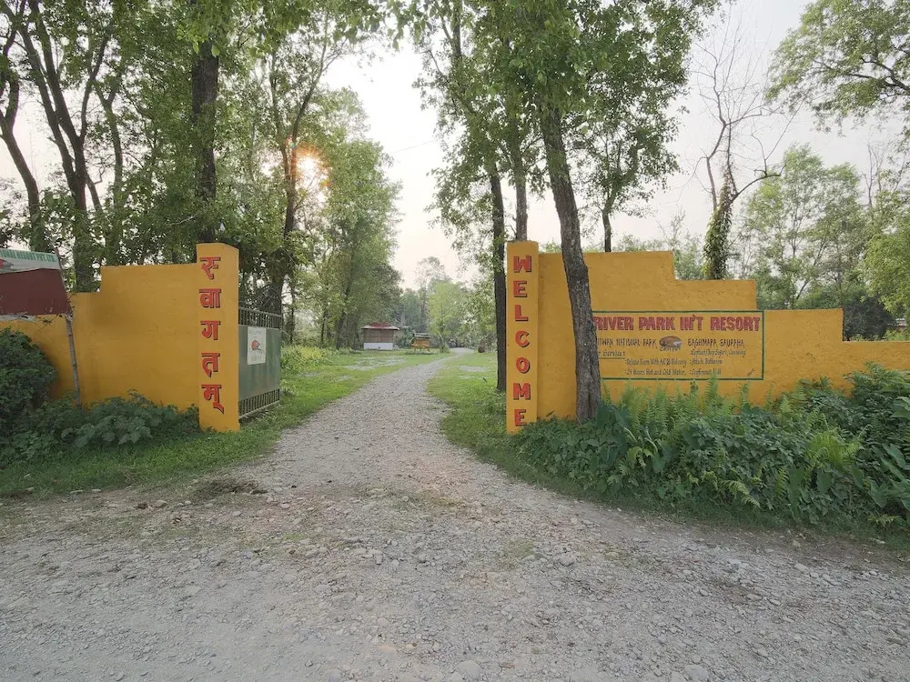 Oyo 355 River Park International Resort
