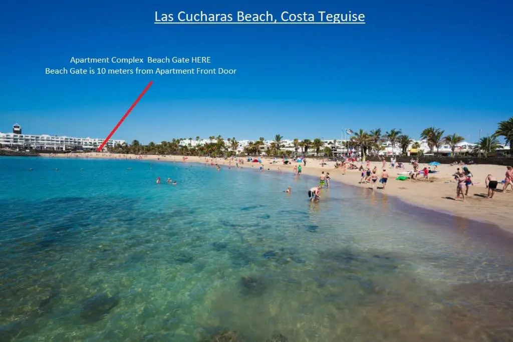 Lanzarote-Beach-Apartment, Las Cucharas Beach, Costa Teguise -- 1 MINUTE WALK FROM MAIN SQUARE, 35 METERS FROM BEACH