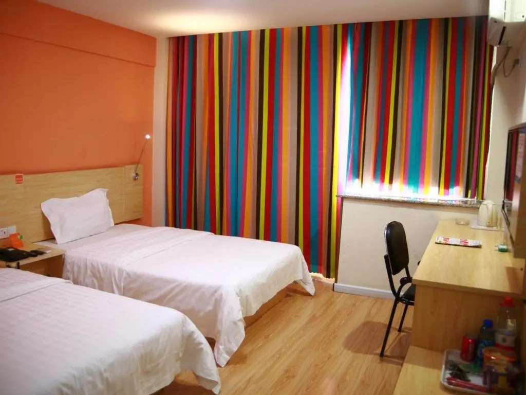 7Days Inn Zibo Dongsi Road Shengshi Xincheng