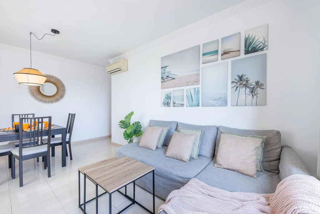 Estupendo apartamento junto a magníficas playas