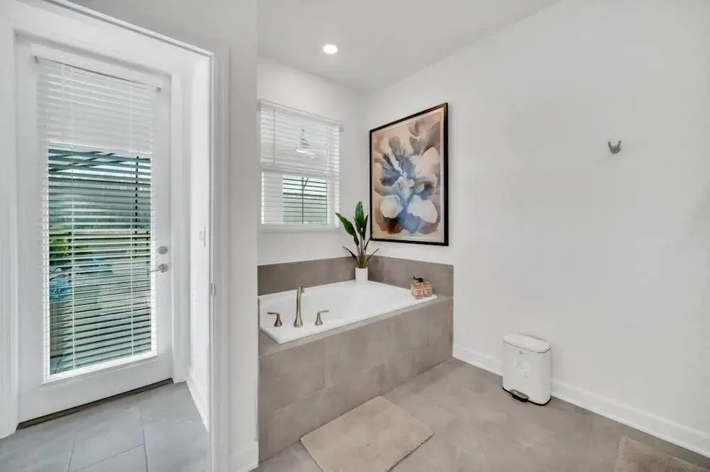2900penolpe 9 Bedroom Home
