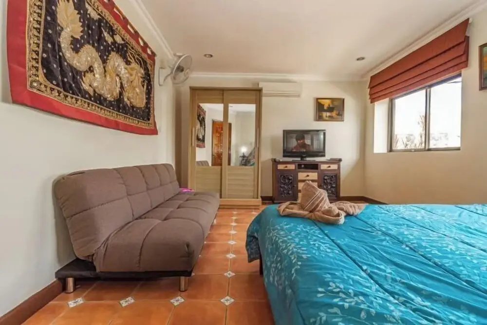 Viewbor Villa - Pattaya Holiday House Walking Street
