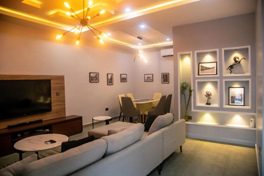 Historia Mews, 4 Bedroom Town House with Pool