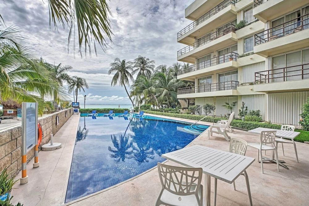 Ocean-View Oasis on Playa Norte: Resort Amenities