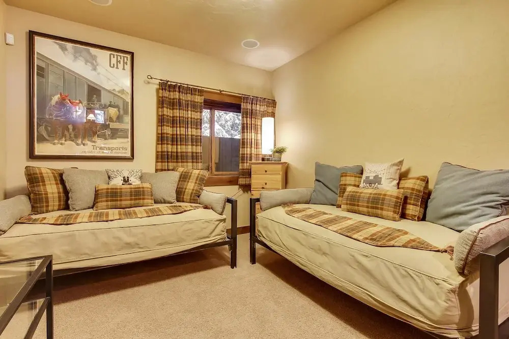 Base Camp 462 4 Bedroom Holiday Home by Winter Park Lodging Company