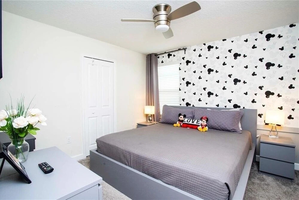 Family Fun 6-Bedroom Villa near Disney with Private Pool