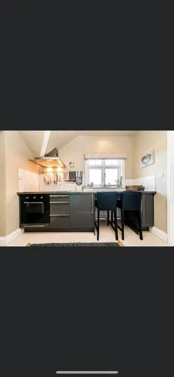 Pebble Apartment