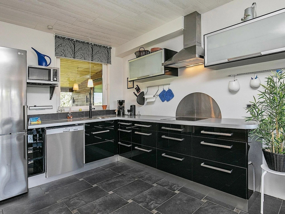Secluded Holiday Home in Rødby Near Sea