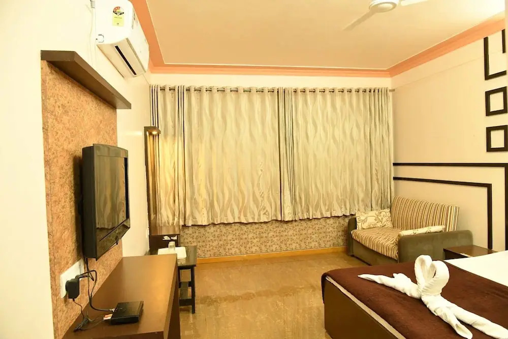 Hotel Mahabaleshwar Palace