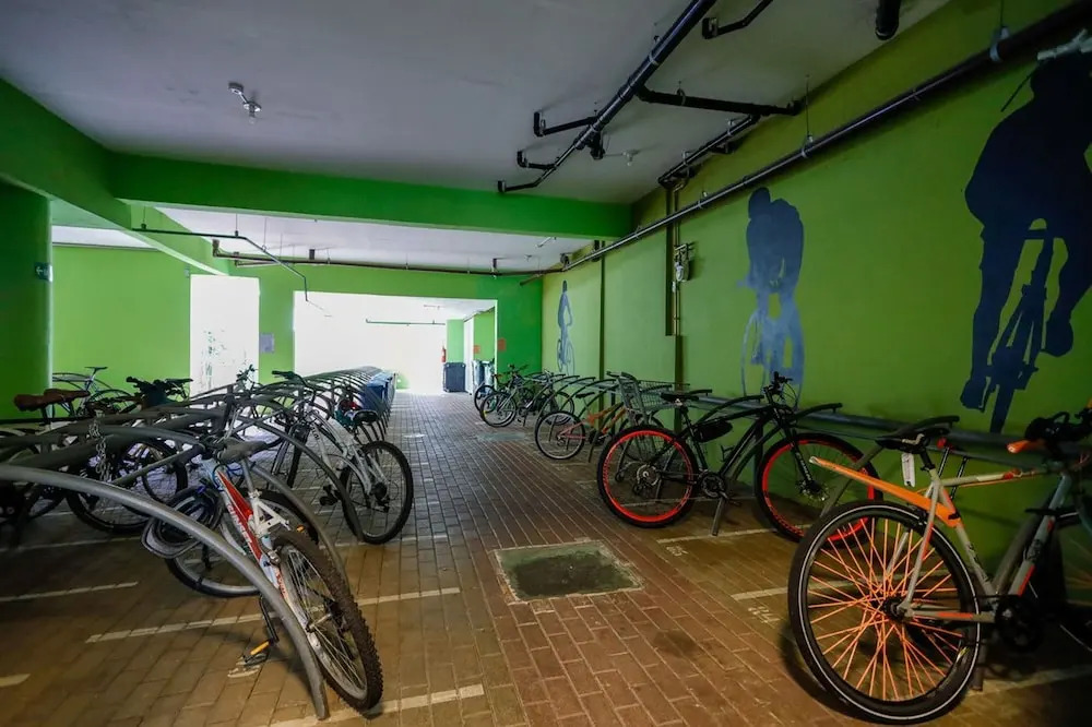 Studio c Piscina e Academia a 600m do Metr