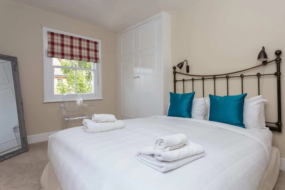 Quaint 2BD Flat 9 Min Walk To Vauxhall Tube