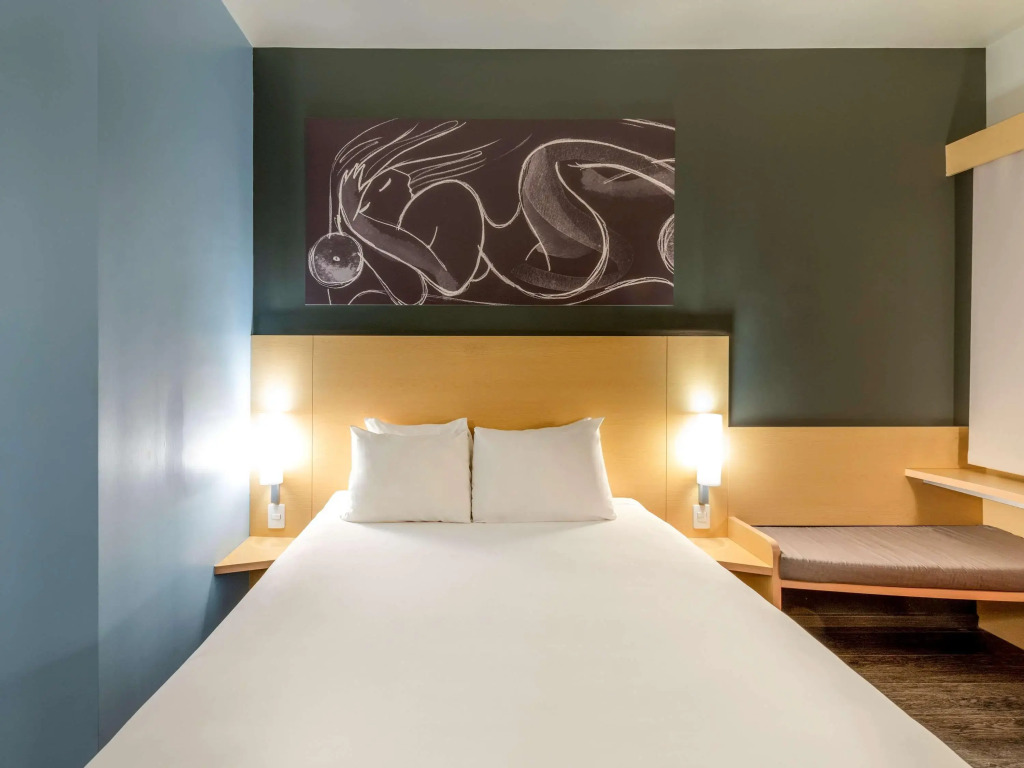 Ibis Queretaro