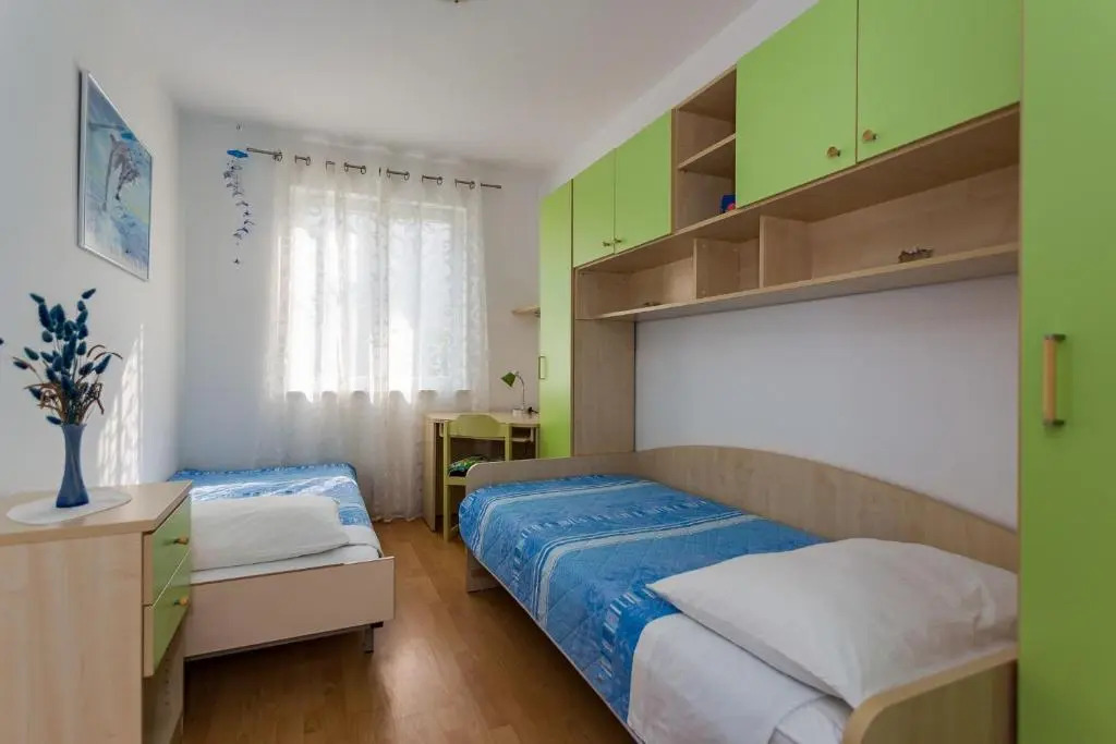 Apartment Petar - 50m from sea
