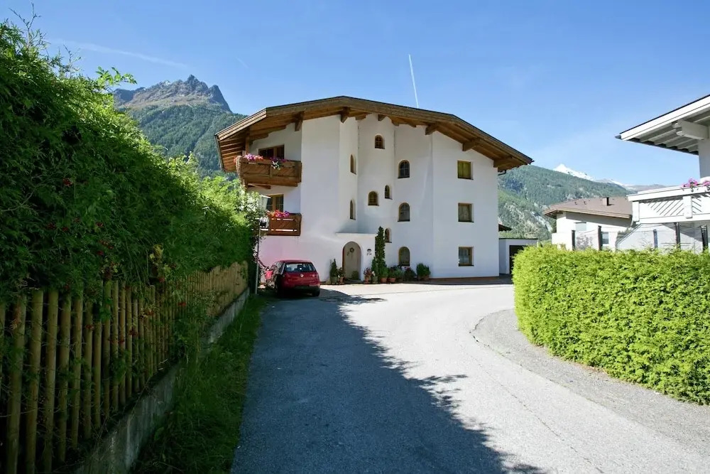 Apartment in Längenfeld near Ski Slopes