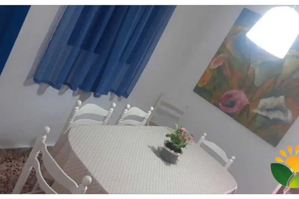 Casa la Rana Charming Townhouse near the beach