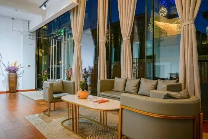 Floral Hotel · Zai Yi Qi Lijiang