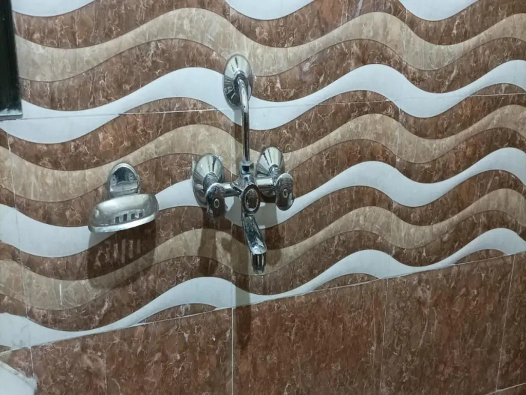 Staygo Hotel Near Haridwar Railway station