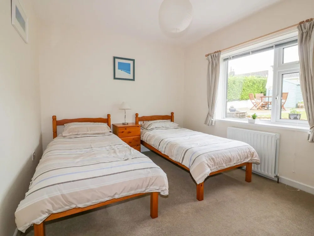 17 Greenbank Crescent