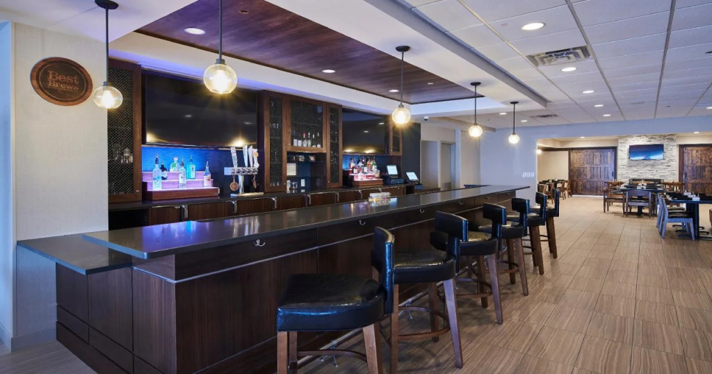 Four Points by Sheraton Cleveland-Eastlake
