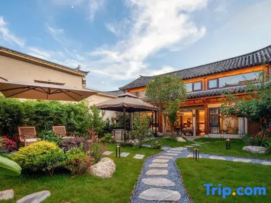 Qingwafang National Style Courtyard-Style Hotel (Erhai Lake Longkan Wharf)