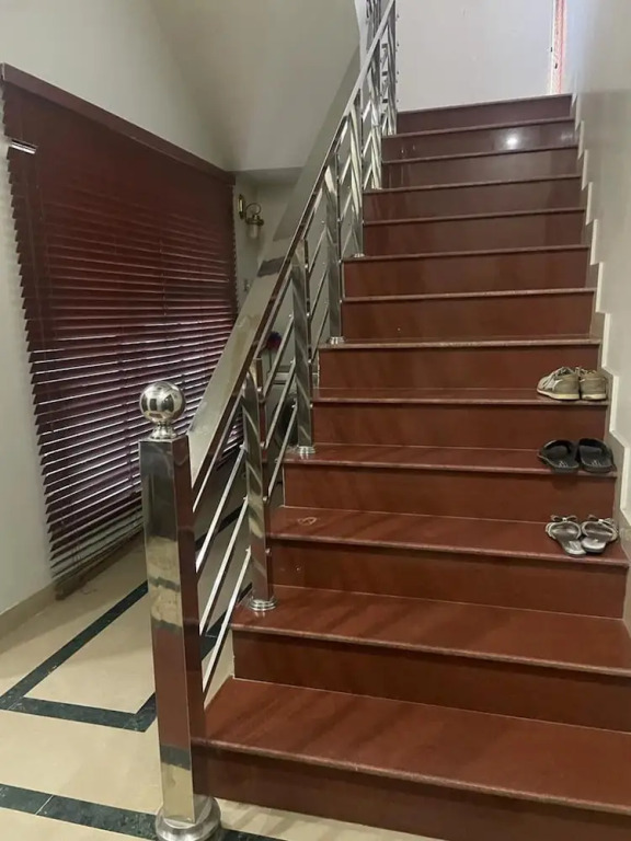 Warraich Villa gt Raod Gujrat Entire